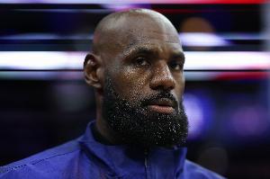 詹姆斯与布伦森交锋：尼克斯之别，心结与职责的碰撞